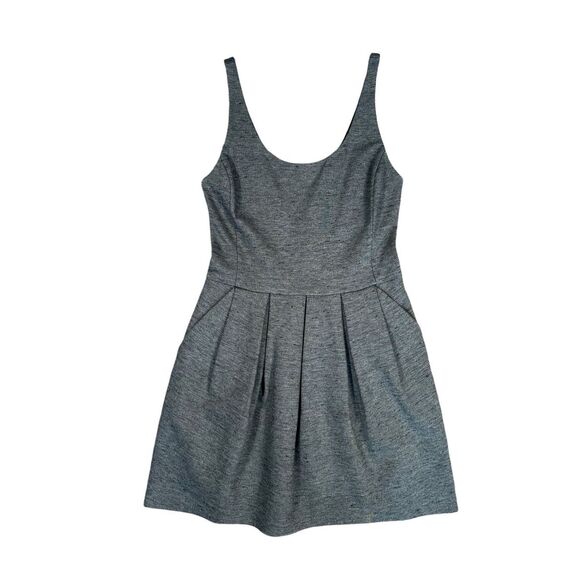 Wilfred Aritzia Gray Sleeveless Skater Mini Dress Size 4 Small Fit & Flare Twee - Picture 1 of 12